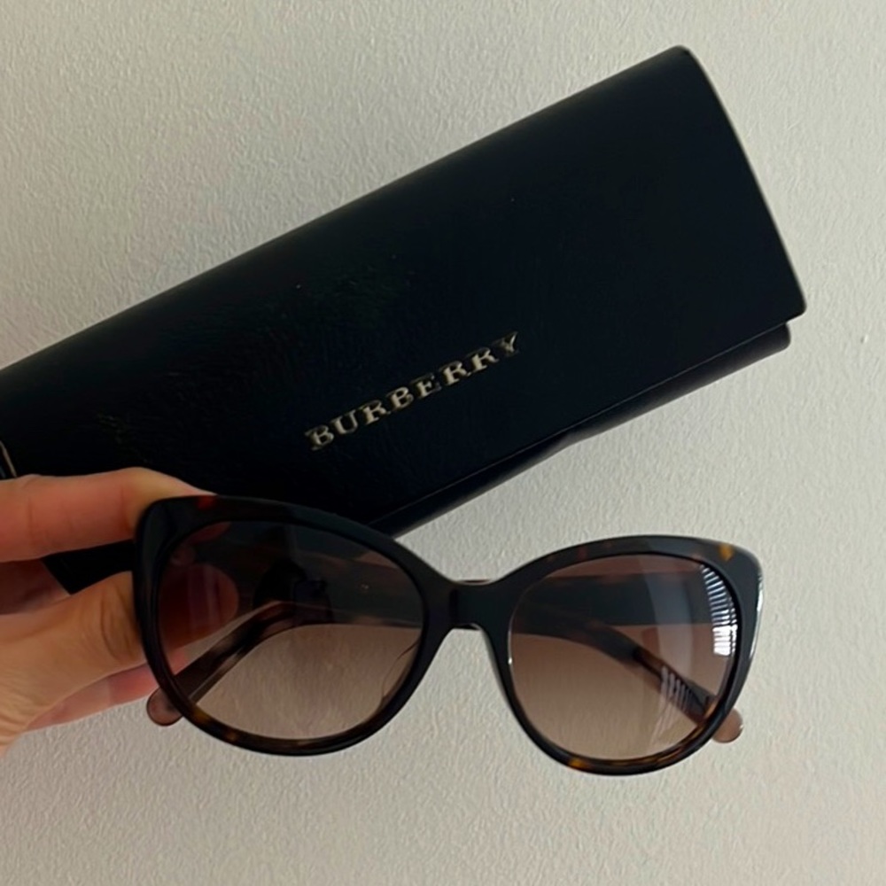 Burberry sunglasses